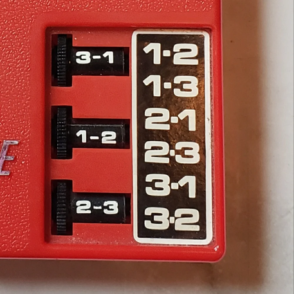 VTG 1977 Epoch Book Game Derby Race Horse Racing Handheld Japan Windup Toy Bets